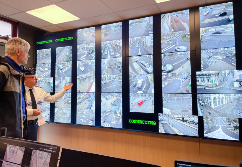 Ecran de visionnage des caméras de la Ville 