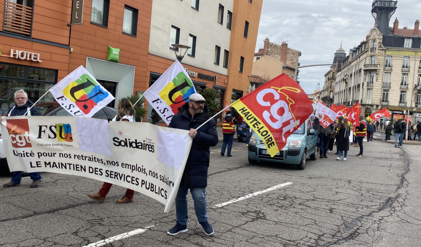 Seuls 3 syndicats se sont tenus par la main pour cette dernière mobilisation de l'année.