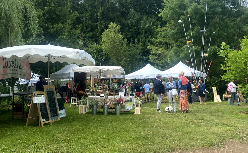 Le marché des savoir-faire a attiré beaucoup de monde