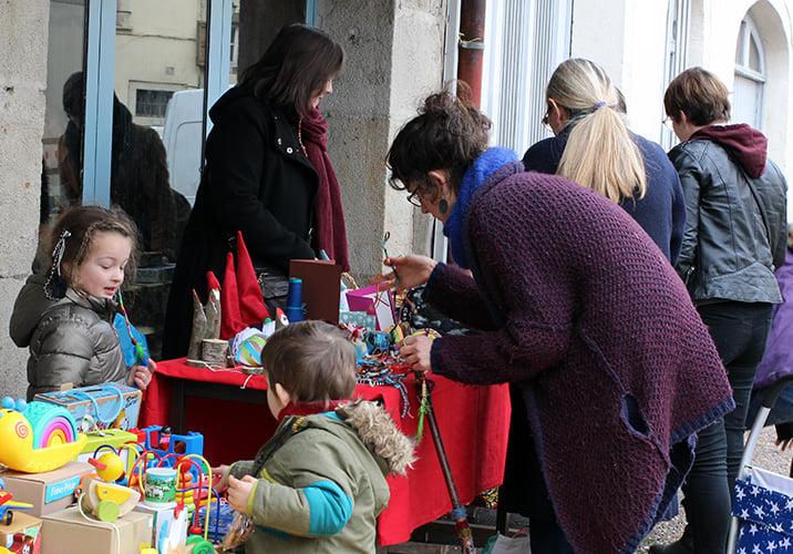 L'école associative occitane La Calandreta velava tiendra un stand ce samedi 12 décembre, de 9h à 12h, sur le Breuil, devant la halle aux vêtements. 