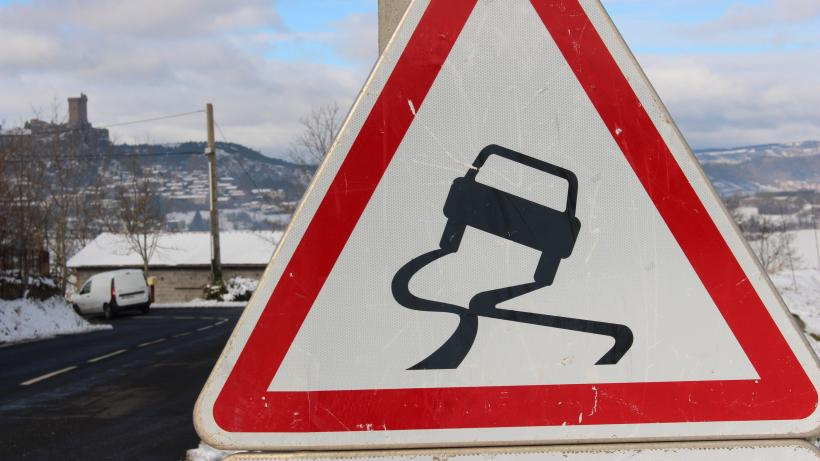 Puy-de-Dôme en vigilance jaune neige verglas