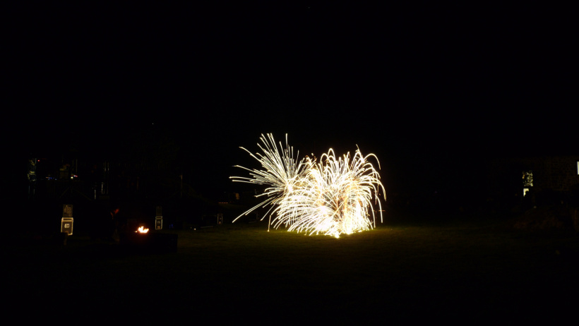 Spectacle de feu à la forteresse de Polignac