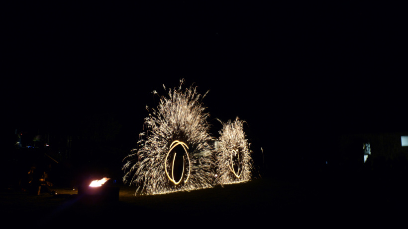 Spectacle de feu à la forteresse de Polignac
