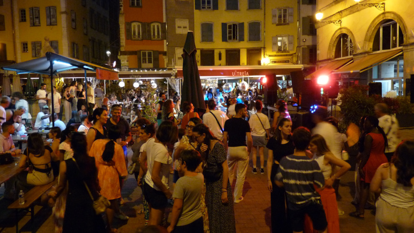 Dixon et Raph ont mis le feu Place du Plot