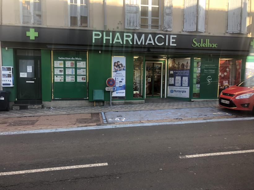 Les employés de la pharmacie Solelhac victimes d'une agression. 