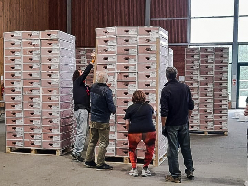 De nombreux cartons remplis de roses sont arrivés aux Orgues d'Espaly