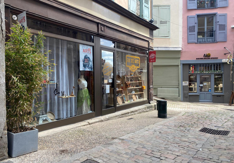 La boutique N°2 vous invite à découvrir des nouveaux créateurs