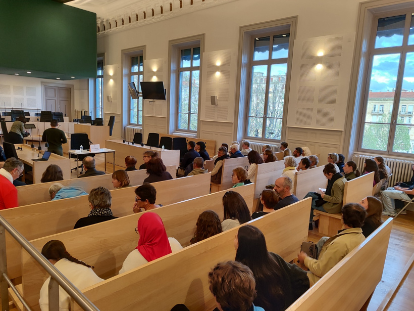 Dans les entrailles du tribunal judiciaire du Puy-en-Velay.