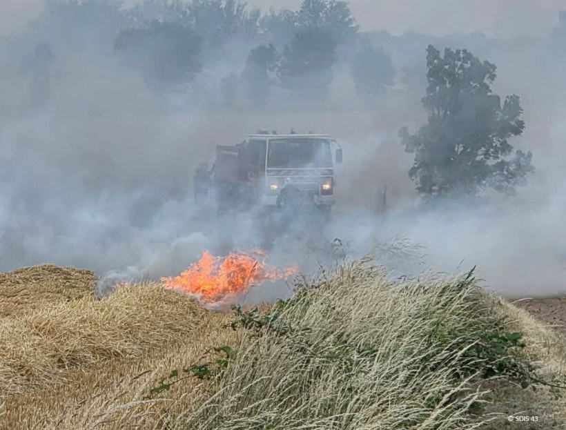 Feu de végétation à Lorlanges
