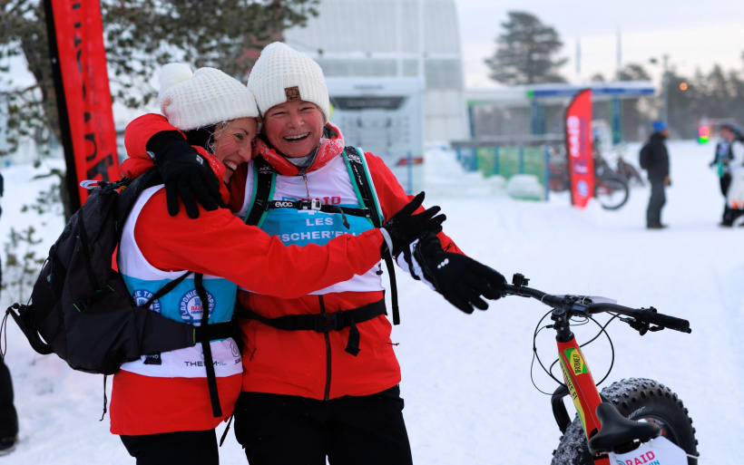 Julie Nouvel et Karine Vigouroux et leurs sourires pour le petit Marius. 