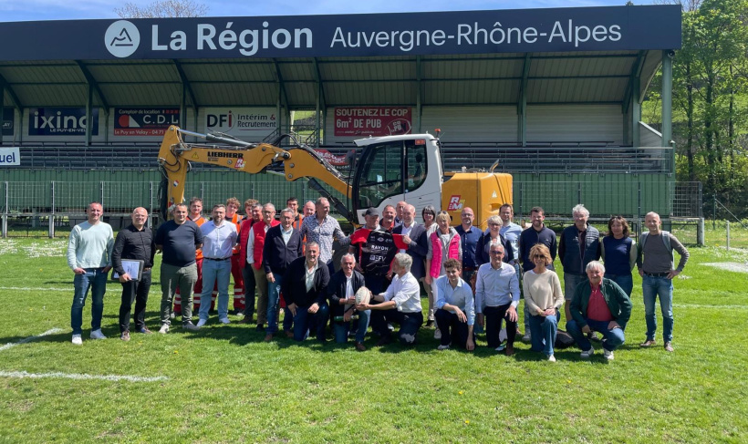 Quatre mois pour créer une pelouse synthétique au stade de Lafayette