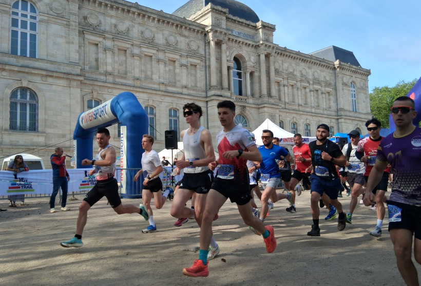 Départ du trail de 15 km "Le tour du Puy"