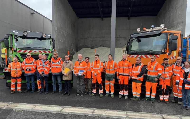 Une partie de la dense équipe au chevet des milliers de km d'axes routiers du département 