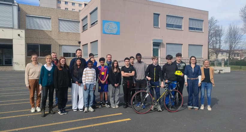 La classe de 4ème 3 du collège Anne Franck prépare leur voyage à vélo