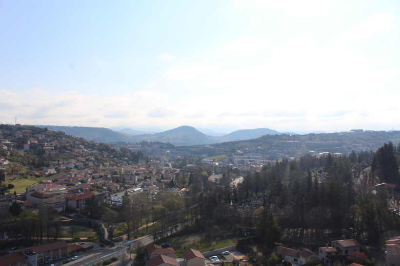 La vue depuis le rocher Saint-Michel d’Aiguilhe vaut la montée.