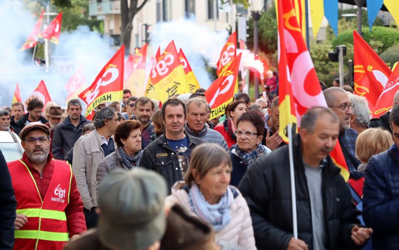 Militants ou pas, environ 1 000 personnes ont participé à la manifestation. 