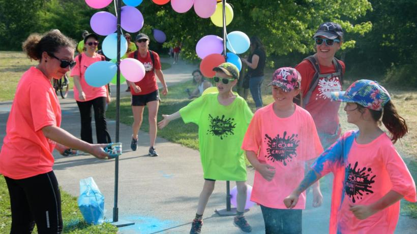 Explosion de couleurs et de sourire pour la Color Run de Fit Run Sport
