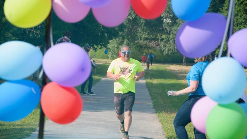 Explosion de couleurs et de sourire pour la Color Run de Fit Run Sport