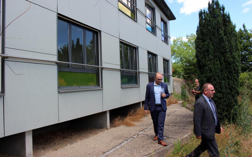 Le chantier sera de moyenne importance, les chambres étant déjà opérationnelles. 