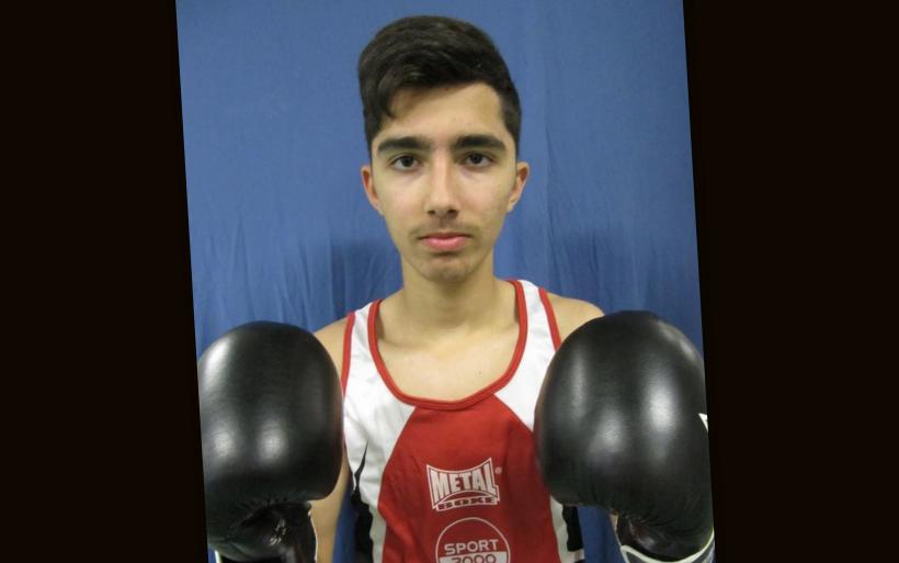  Aram Karapetian dans les meilleurs boxeurs nationaux de sa catégorie.