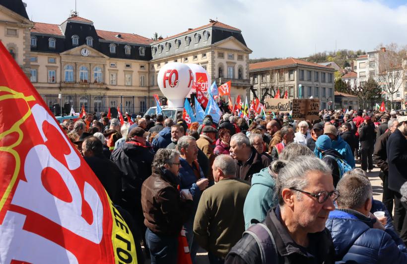 Toujours du monde contre la réforme des retraites du gouvernement Borne.