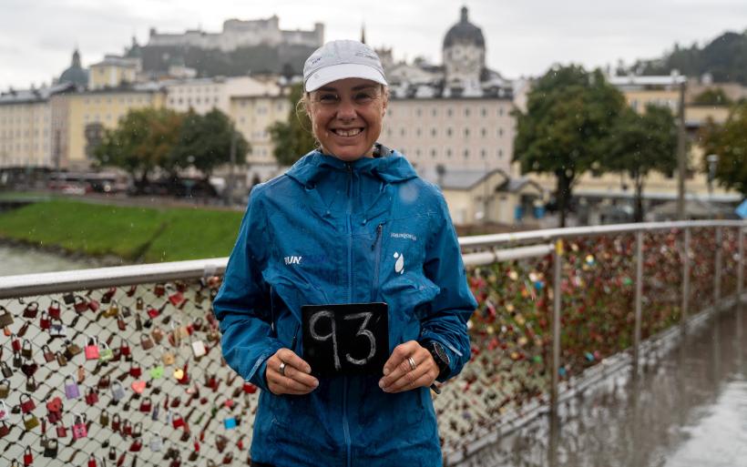 Lors de son 93ème marathon dans la ville de Salzburg en Autriche.