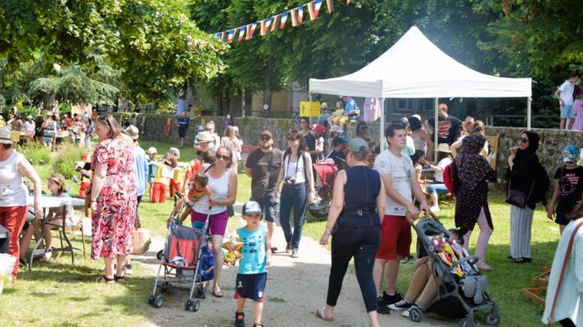 La fêtes des épouvantails à Brives Charensac