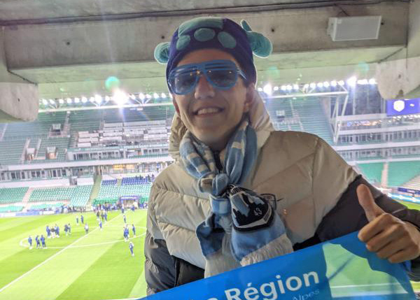 Les supporters  du match Le Puy Foot - Stade Rennais au stade Geoffroy-Guichard