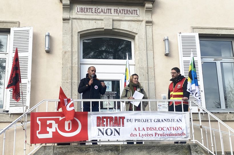 Les syndicats et les enseignants des lycées pros mobilisés contre la réforme Grandjean. 