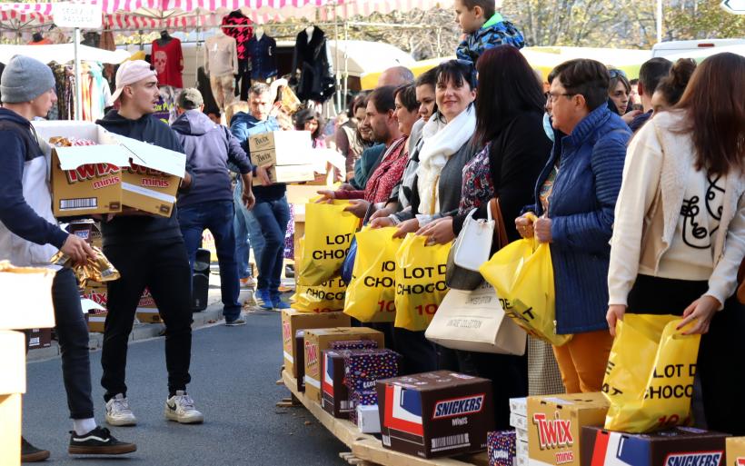 Des visiteurs fans de barres chocolatées.