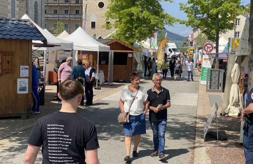 Beaucoup de soleil mais une timide affluence en ce premier jour de foire. 