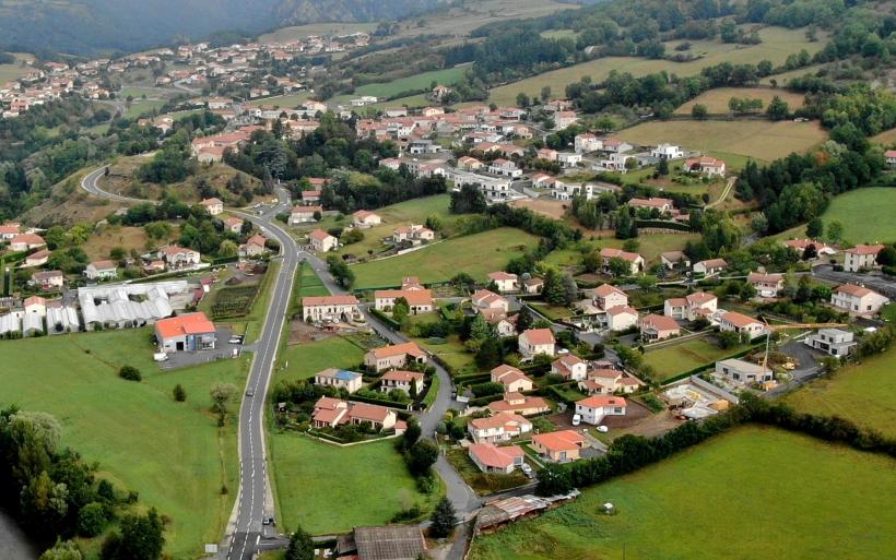 L'entrée du Monteil par Brives-Charensac.