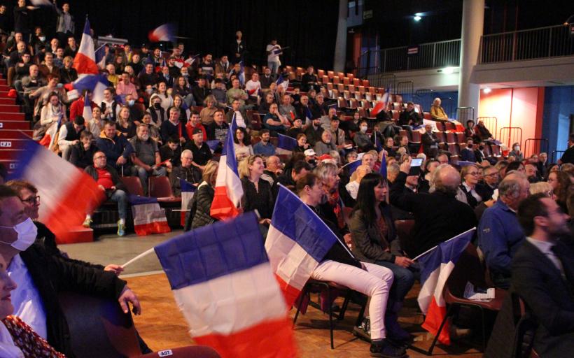 Les discours de Reconquête d'Eric Zemmour se sont déroulés dans le centre culturel de Vals/Le Puy.