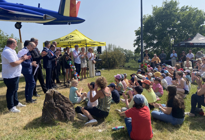 Une centaine de personnes étaient réuni pour fêter le Fouga Magister