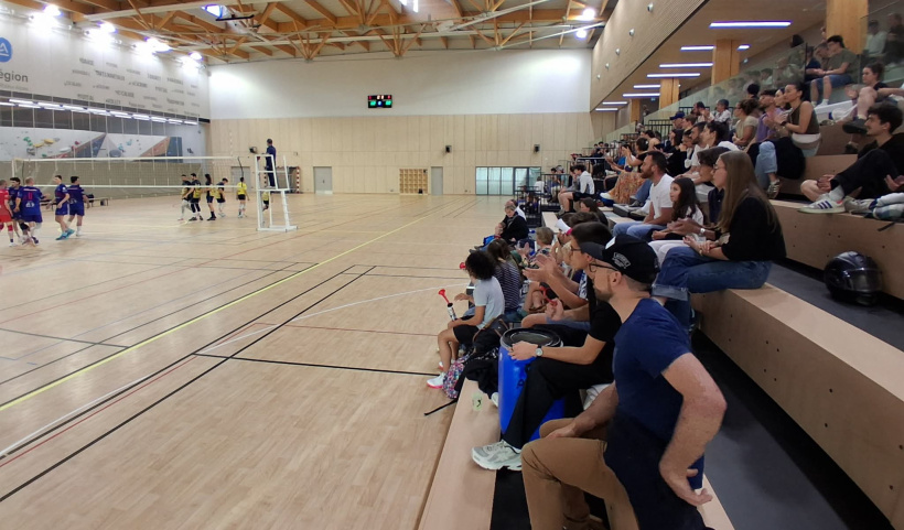 Des gradins presque pleins pour l'occasion