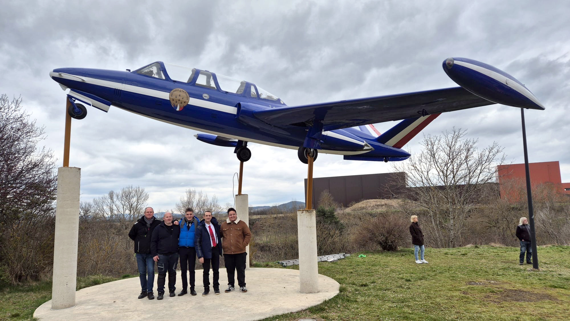 L’emblème de l’aéroport de Loudes retrouve sa place