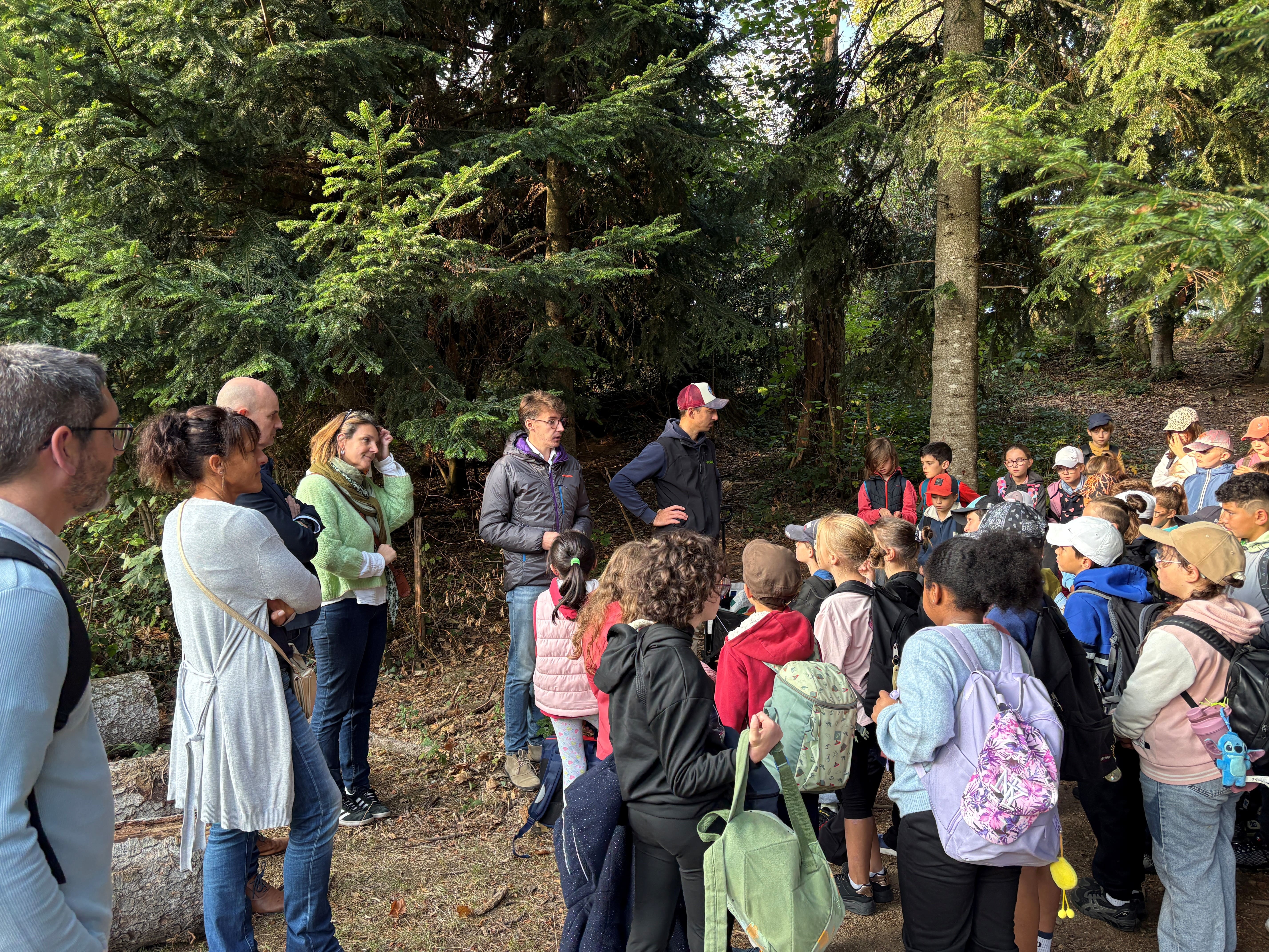 À Yssingeaux, la forêt devient une salle de classe